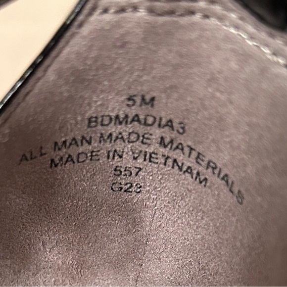 Bandolino Madia Size 5 Open-Toe Black Patent Dress Sandals, NIB - Picture 6 of 10